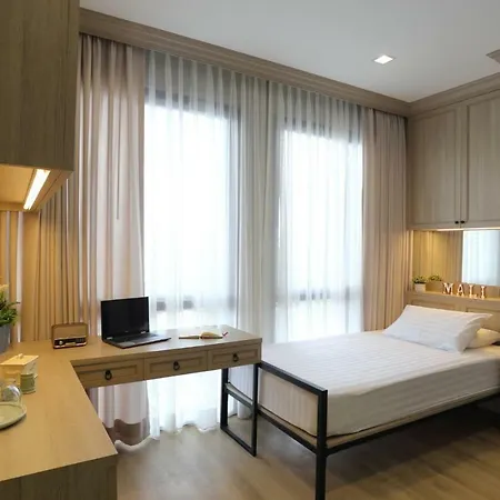 Mali @Wongsawang Boutique Hotel